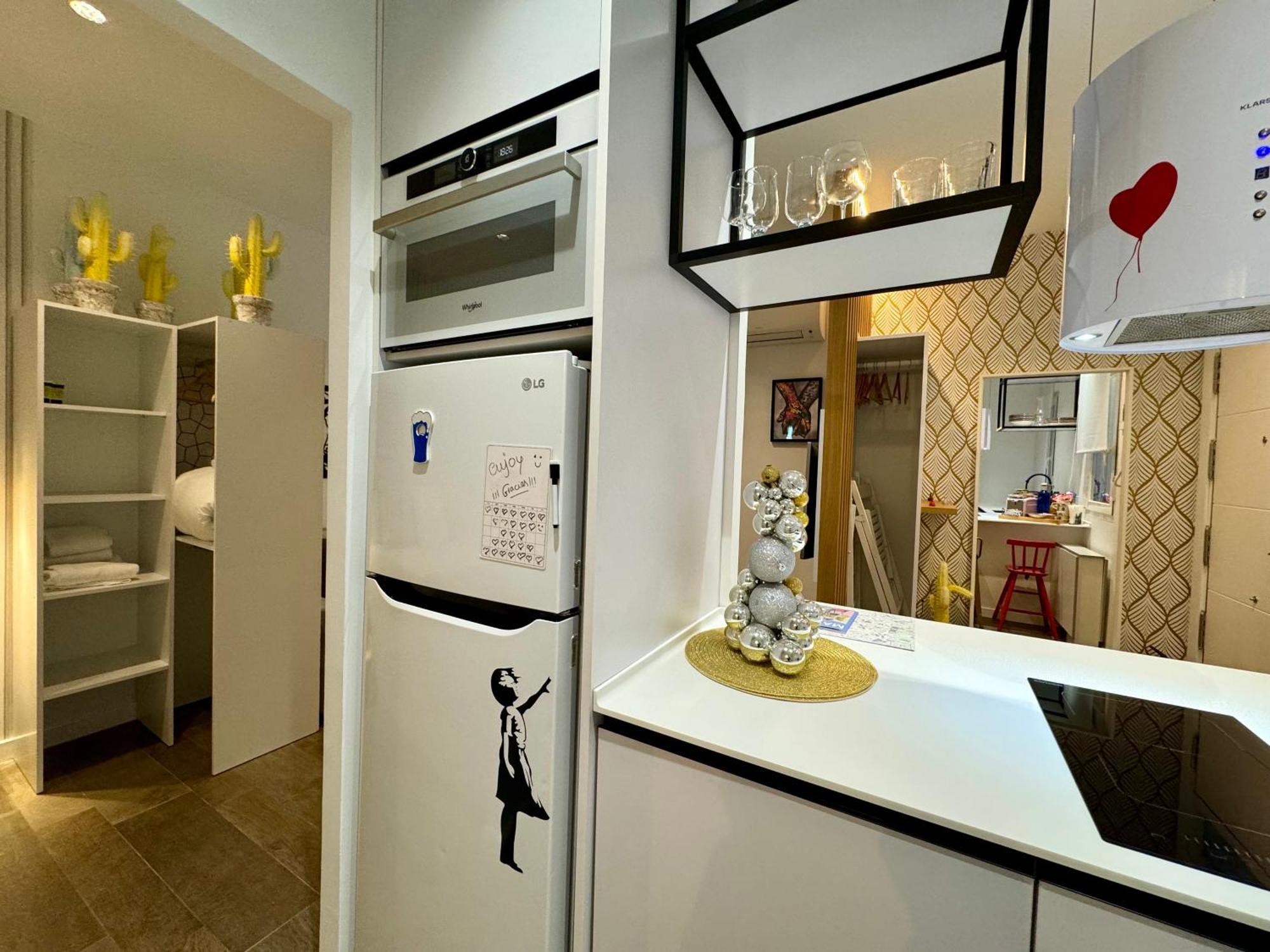 Luxury Flat City Center Full Equipe Non Touristic Madri Exterior foto